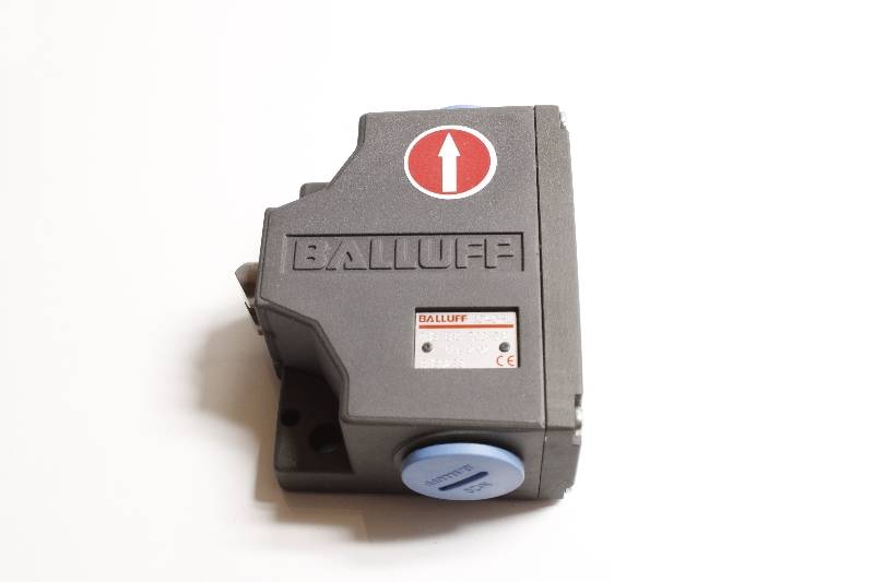BALLUFF BNS 813-B02-D12-61-A-12-02 NSNBC01 - LIMIT SWITCH