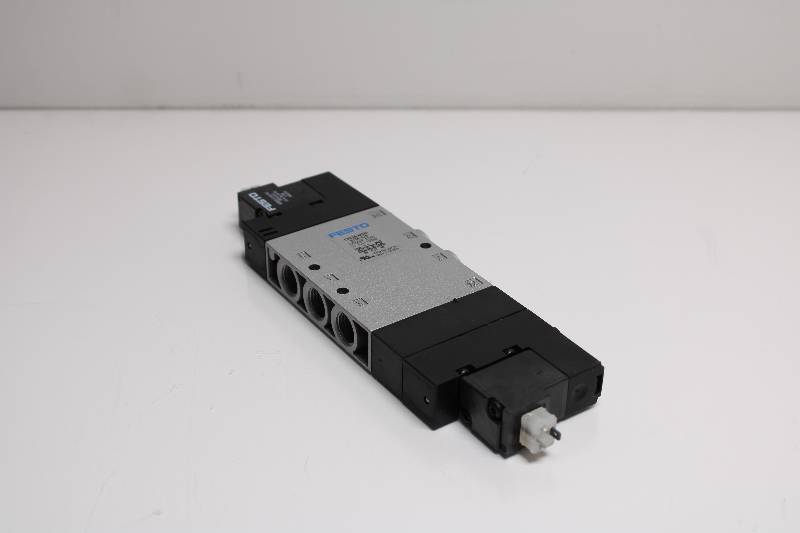 FESTO CPE18-M1H-5/3E-1/4 NSNBC01 - SOLENOID VALVE