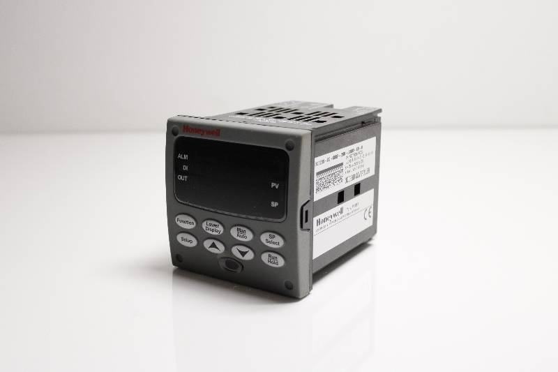 HONEYWELL DC3200-C0-000R-200-00000-E0-0 NSNBC01