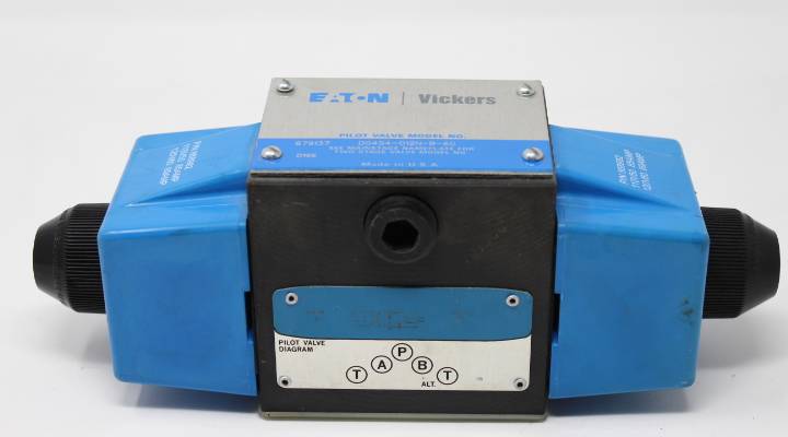 VICKERS DG4S4-012N-B-60 NSNB - SOLENOID VALVE
