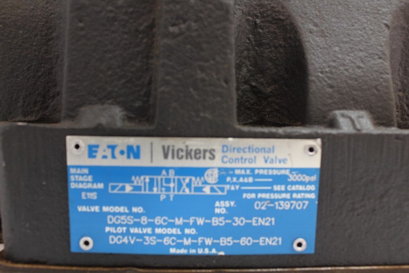 VICKERS DG5S-8-6C-M-FW-B5-30-EN2 02-139707 NSNB - DIRECTIONAL VA