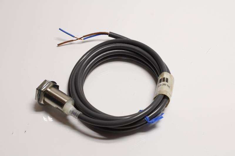 OMRON E2E-X5Y2-US NSNBC02