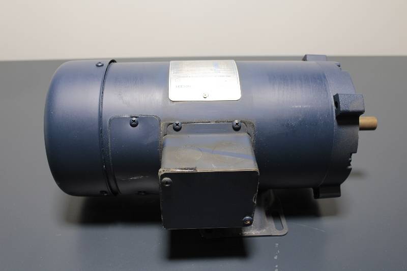 1HP 2500RPM - LEESON 108021.00 NSNB - XS56C TEFC 180 ELECTRIC MO