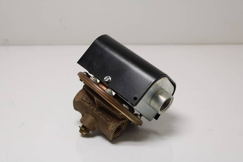 MCDONNELL & MILLER FS1 NSNBC02 - VALVE