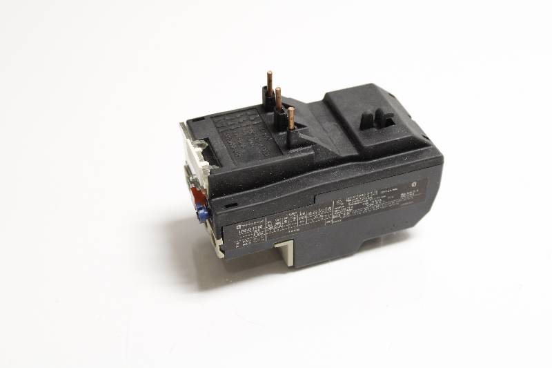 TELEMECANIQUE LR2-D 13 05 NSNB - OVERLOAD RELAY