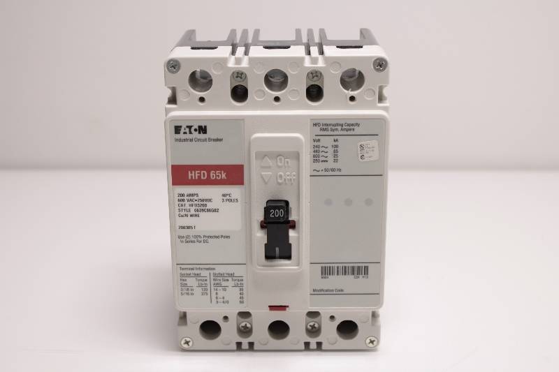 EATON HFD3200 NSNBC01 - CIRCUIT BREAKER