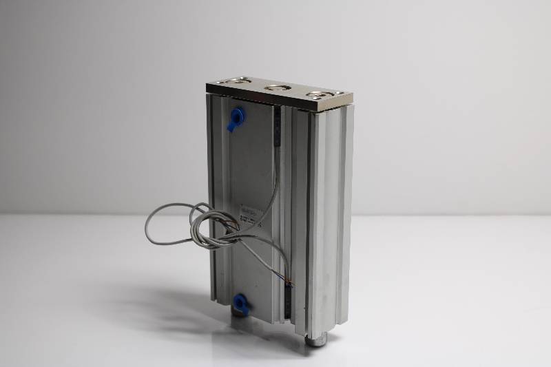 SMC MGQM40TN-150-Z73 NSNBC01