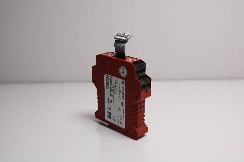 ALLEN-BRADLEY MSR338DPGR2 SER A NSNBC01 - RELAY