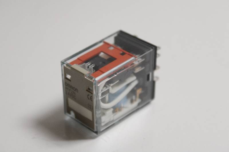 OMRON MY2N-24VDC NSNBC01 - RELAY