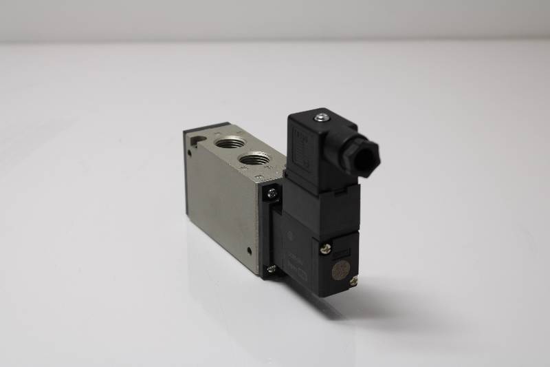 SMC NVFS3120-5DZ-03T NSNBC01 - SOLENOID VALVE