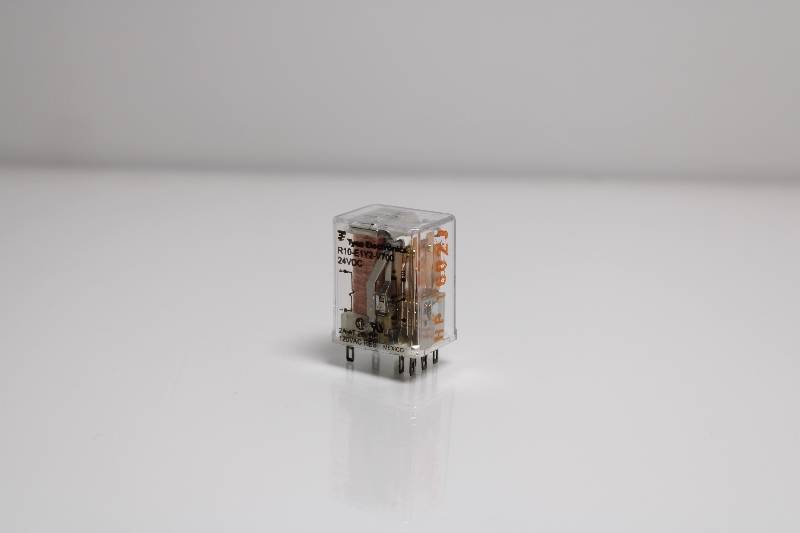 TYCO R10-E1Y2-V700 NSNBC01 - RELAY