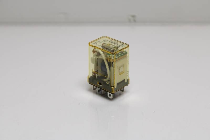 IDEC RH2B-UL NSNB - RELAY