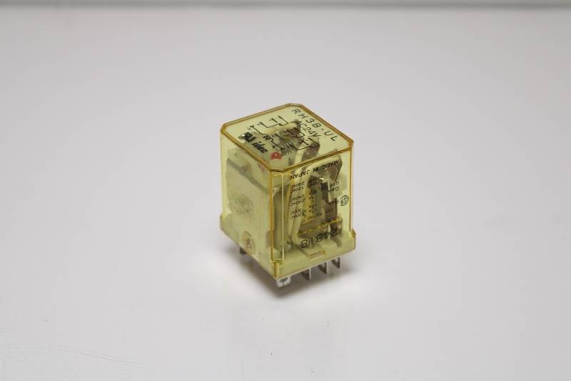 IDEC RH3B-UL NSNBC02 - RELAY