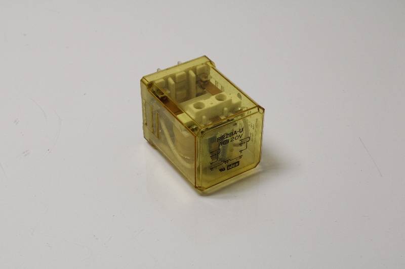 IDEC RR2BA-U-AC120V NSNBC01 - RELAY