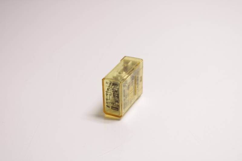 IDEC RY2S-UAC120V NSNBC01 - RELAY