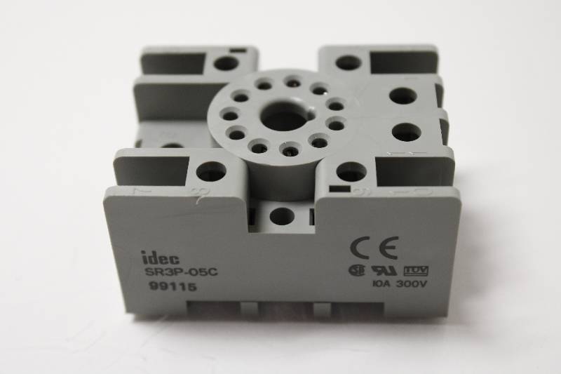 IDEC SR3P-05C NSNBC01 - RELAY