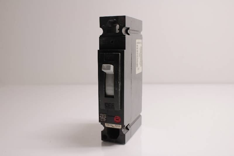 GENERAL ELECTRIC TED113030WL NSNBC01 - CIRCUIT BREAKER
