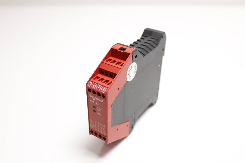 SCHNEIDER ELECTRIC XPSAC3421 NSNBC02 - EMERGENCY STOP PUSH BUTTO