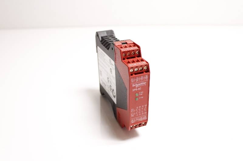 SCHNEIDER ELECTRIC XPSAC5121P NSNBC02 - EMERGENCY STOP PUSH BUTT